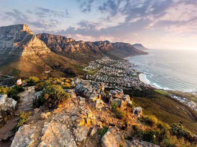 https://thewovenexperience.com/wp-content/uploads/2018/08/post_capetown_06-640x480.jpg